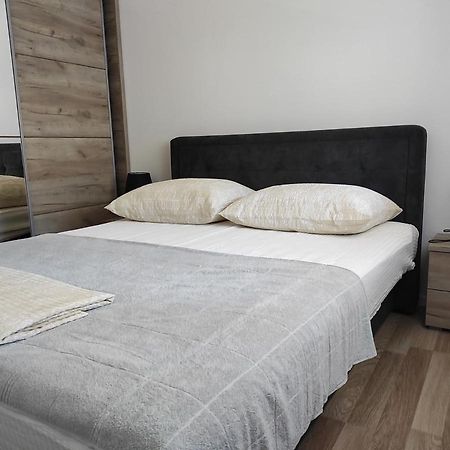 One Bedroom Apartment Gogo With Private Parking Neum Ngoại thất bức ảnh