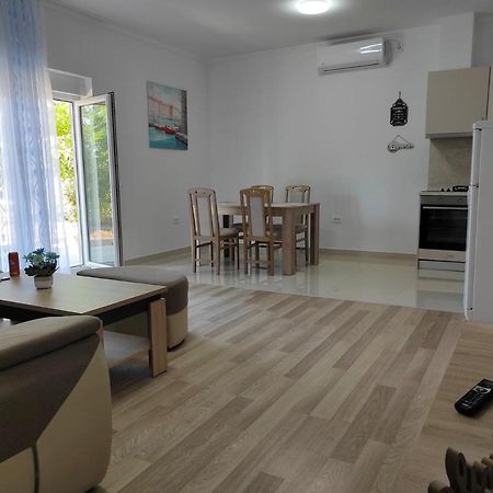 One Bedroom Apartment Gogo With Private Parking Neum Ngoại thất bức ảnh