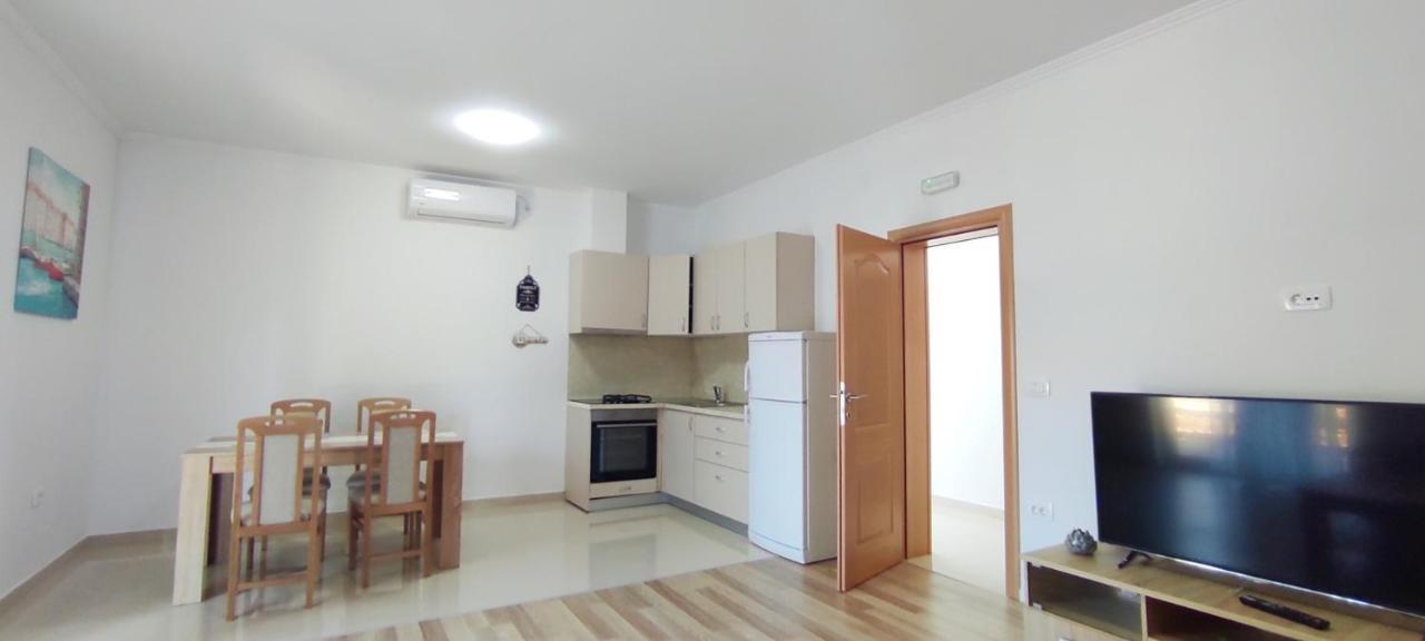 One Bedroom Apartment Gogo With Private Parking Neum Ngoại thất bức ảnh